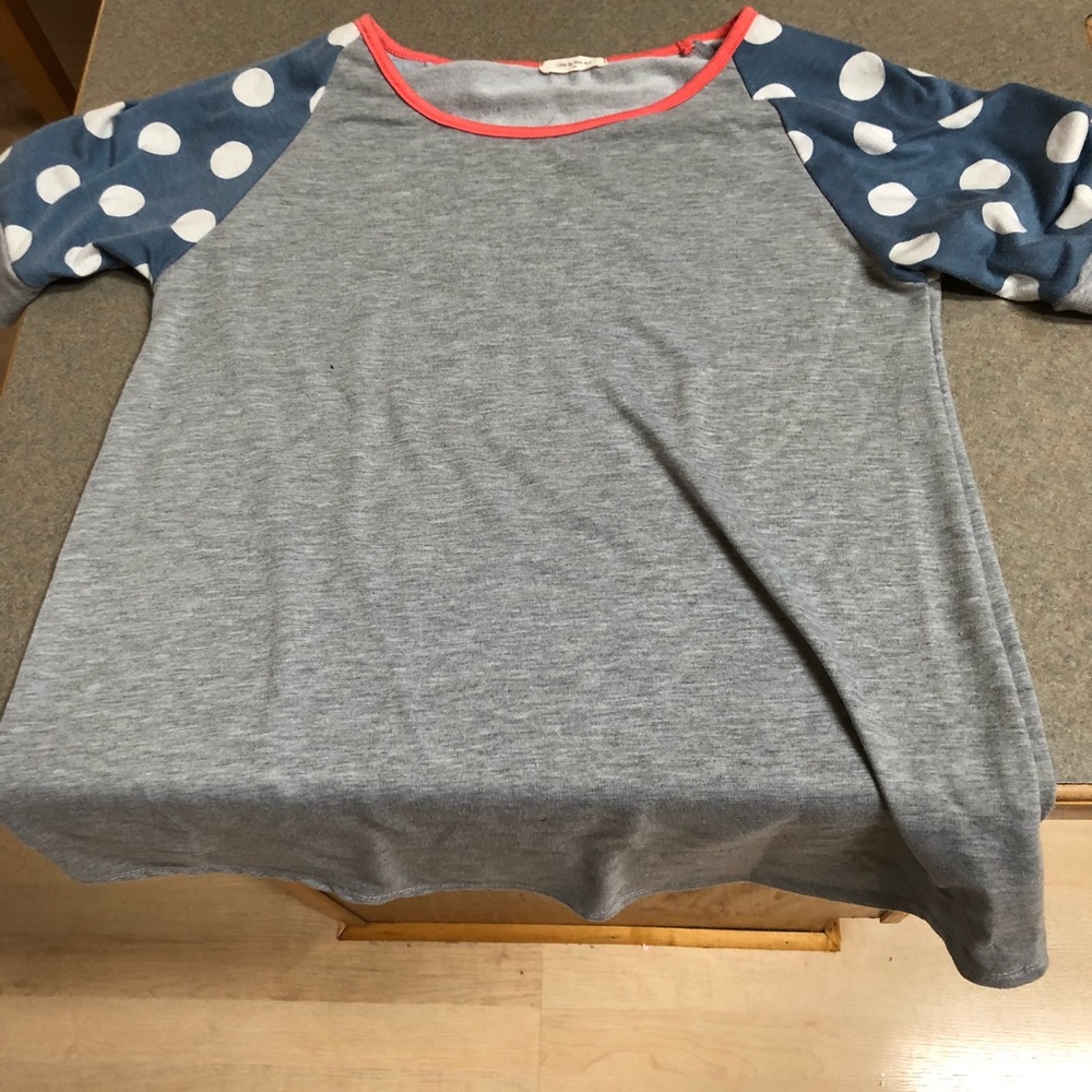 Women’s T shirt